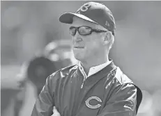  ?? PATRICK GORSKI, USA TODAY SPORTS ?? John Fox, who led Carolina and Denver to conference titles, is 9-24 two games into his third year as coach of the Bears.