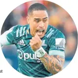  ?? Photo / Photosport ?? Aaron Smith showed again why he’s the world’s best halfback.