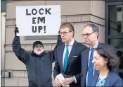  ?? MARTINEZ MONSIVAIS — THE ASSOCIATED PRESS ?? Alex van der Zwaan, second from left, leaves court after being sentenced to 30 days in prison Tuesday.