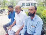  ?? SAMEER SEHGAL/HT ?? Kin of Jasbir Singh and Parminder Singh of Nawanshahr, who were killed in Iraq, at Sri Guru Ram Das Jee Internatio­nal Airport in Amritsar on Wednesday.