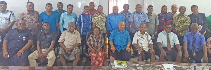  ?? Photo: Ministry for Defence and National Security ?? The Minister for Defence and National Security, Ratu Inoke Kubuabola (sitting fifth from left), with the community policing team in Nausori.