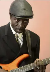  ??  ?? Souleymane Faye est considéré comme le Bob Dylan africain. (DR) Savoir +