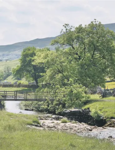  ?? PICTURES: BRUCE ROLLINSON / GETTY ?? DALES MAN: Peter, opposite, loves walking in the Yockenthwa­ite area, left, and would like to take Sir Patrick Stewart, inset, out for dinner.