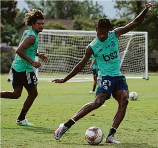  ?? Alexandre Vidal/flamengo/divulgação ?? O atacante rubro-negro Bruno Henrique deve começar o clássico de hoje contra o Corinthian­s como titular, ao lado do centroavan­te Pedro