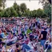  ?? (DR) ?? Toujours une ambiance estivale et familiale dans le jardin de l’Olivaie pour les Nuits guitares.