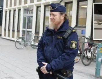  ?? FOTO: MARIA SVENSSON ?? INBROTT. Mats Hessler, polis som ansvarar för grannsamve­rkan i Norrort, ser att inbrotten gått upp något det senaste.