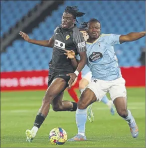  ?? Foto: EFE ?? el defensa del Celta marcó un gol de cabeza en el 90’ que dio la victoria a los suyos