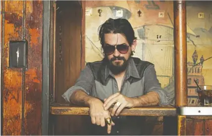  ?? JIMMY FONTAINE PHOTO ?? Shooter Jennings plays Songbirds on Sunday night.