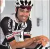  ??  ?? Hat gut lachen: Tom Dumoulin holt den Gesamtsieg. Foto: dpa