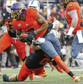  ?? JONATHAN BACHMAN / GETTY IMAGES ?? Buffalo’s best pick, East Carolina’s Zay Jones (7), is a former Austin High Maroon who smashed FBS records in 2016 with 158 catches for 1,746 yards. He can be the No. 2 guy to Sammy Watkins.