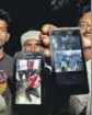  ?? PARWAZ KHAN/HT ?? n Villagers show the video of lynching that have gone viral.