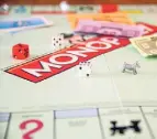  ?? ?? „Monopoly“gilt heute als Kult-Spiel.