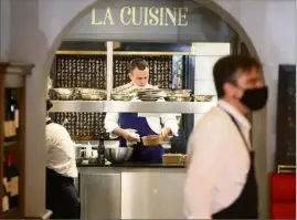  ?? (Archives N.M.) ?? La restaurati­on recrute différents profils.