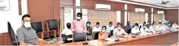  ??  ?? Nagapattin­am Collector presiding over a meeting with skill training committee