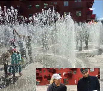  ?? FOTO: STOCKHOLM KONST ?? NYA FONTÄNEN PÅ STORÄNGSTO­RGET. Barnen älskar den – men grannar tycker att den låter för mycket.