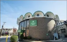  ?? Andrew Rush/Post-Gazette ?? Now a Citizens Bank, the branch at 1801 Murray Ave. in Squirrel Hill was built by Mellon Bank in 1965.