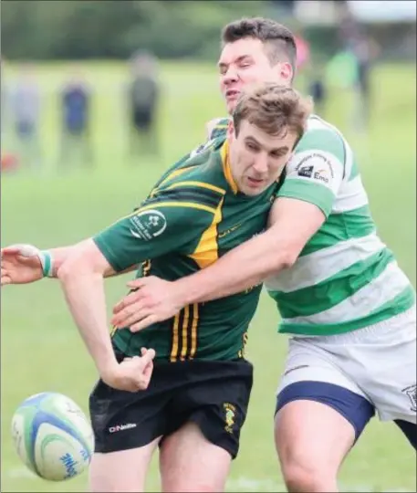  ?? Picture: Paul Connor ?? Eoghan Duffy took just two minutes to register his first try of the 2017/18 season against Monkstown.