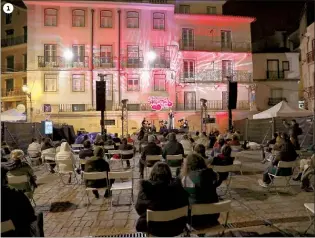  ?? ?? 1 1 De igrejas a coletivida­des, o festival ocupa vários espaços em Alfama 2 do Carmo vai ser homenagead­o 3 O fadista Camané atua no palco principal