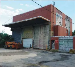  ?? Photos by Joseph B. Nadeau ?? Officials have approved a $158,527 bid to demolish the structure. Work is expected to begin in September.