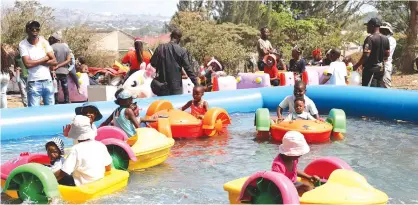  ?? ?? Children cool off at the Manicaland Agricultur­al Show whose curtains came down on Sunday.
Picture: Tinai Nyadzayo