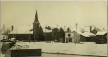  ?? WELLAND LIBRARY ARCHIVES NONE ?? The Gonder Real Estate Exchange circa 1905.