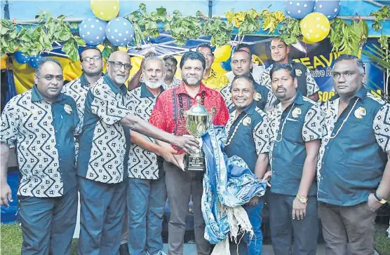  ?? Picture: FIJI FA MEDIA ?? Nadroga team officials with Fiji’s Attorney-General Aiyaz Sayed-Khaiyum.