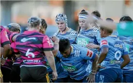  ?? GETTY IMAGES ?? The women’s match between the Blues and Chiefs last Saturday will likely pave the way for a country-wide competitio­n.
