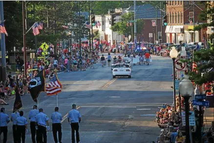  ?? FILE PHOTOS ?? The city of Oneida holds its annual Memorial Day ceremony and parade on Friday, May 25, 2018.