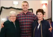  ??  ?? Joan Collins and Mary O’Connor were delighted to meet guest speaker Alan Quinlan.