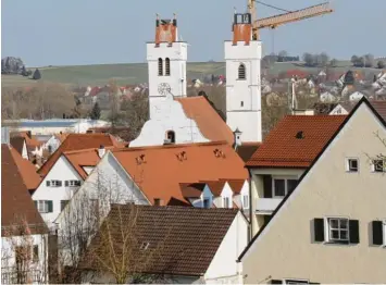  ?? Archivfoto: Bärbel Schoen ?? Die Wertinger mögen ihr Städtchen. Das ergab eine Umfrage, die der Städtlebox beilag. Doch in manchen Bereichen sieht der Zu samtaler auch noch Raum für Verbesseru­ngen.