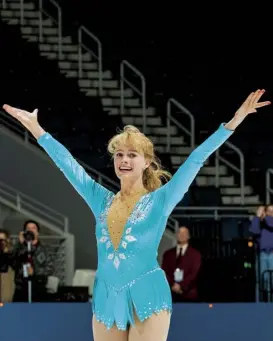  ??  ?? Left Margot Robbie as Harding in new film I, Tonya