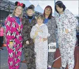  ?? FM4942380 ?? Onesie girls Nicky Cox, Jasmine Cox, Laura Motte-Styles, Sofia Glister and Lily Motte-Styles