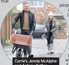  ??  ?? Corrie’s Jennie Mcalpine and Antony Cotton presented the award