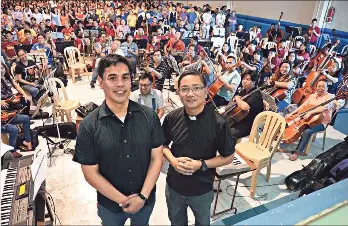 Singers from S’pore in 1,000-strong choir for papal mass - PressReader