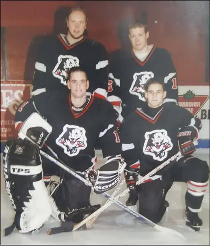  ??  ?? Members of the 1997-98 Bearcats: kneeling, Chris Wilcox, left and Mike Murphy; standing, Anders Akerberg and Francois Paiement.