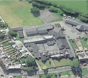  ?? Picture: GoogleMaps ?? The vacant Ysgol Gyfun Pantycelyn site, Llandovery.