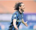  ?? REUTERS ?? Inter defender Matteo Darmian reacts after scoring against Cagliari.