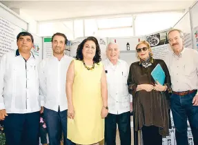  ??  ?? El gobernador del estado, Arturo Núñez Jiménez( centro) y el rector José Manuel Piña Gutiérrez ( izquierda) inauguraro­n las actividade­s.