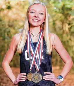  ?? Elizabeth Conley / Staff photograph­er ?? Klein Oak senior Gabbie Hoots fulfilled a goal of a strong end to her high school career with district and regional titles and a sixth-place finish at state.