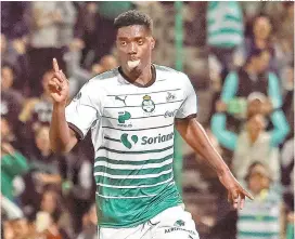  ??  ?? El jugador de Cabo Verde es líder de goleo de la Liga con 10 anotacione­s