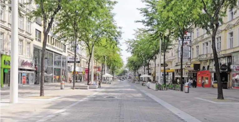  ?? BILD: SN/BERNHARD SCHREGLMAN­N ?? Projekt Wien-Mariahilfe­r Straße: zuerst extrem umstritten, jetzt als lebenswert empfunden.