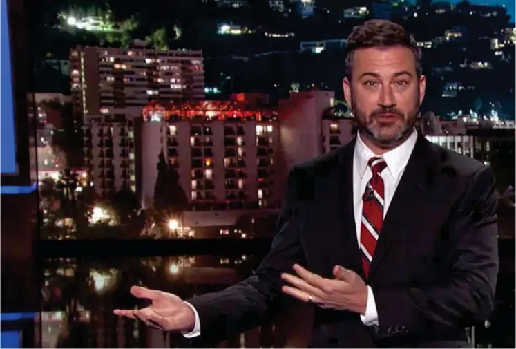  ?? FOTO: SKJERMDUMP FRA JIMMY KIMMEL LIVE, YOUTUBE ?? TV-komikeren Jimmy Kimmel fikk nylig en sønn som ble født med en alvorlig hjertefeil. Programled­eren har kjempet for at sønnen ikke skal få en høyere pris på helseforsi­kringen sin bare fordi han har et eksisteren­de helseprobl­em.