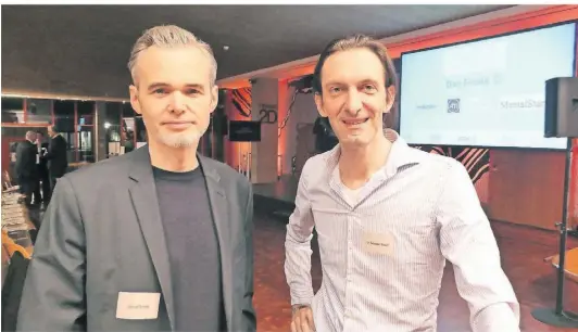  ?? FOTO: HERMANNS ?? Samuel Schenk (l.) und Sebastian Siebert bei der Präsentati­on ihres Unternehme­ns beim Wettbewerb für Start-ups.