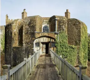  ??  ?? Right The footbridge over Walmer’s moat, leading into the gatehouse