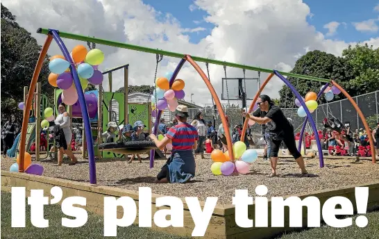  ?? PHOTOS: GRANT MATTHEW/STUFF ?? Opening of the new Community Space in Marfell, New Plymouth.