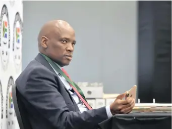  ?? ITUMELENG ENGLISH African News Agency (ANA) ?? FORMER SABC chief operating officer Hlaudi Motsoeneng testifies at the state capture commission of inquiry in Parktown, Gauteng. |