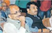  ?? Chief guests Siddharth Nath Singh and Manoj Tiwari ??