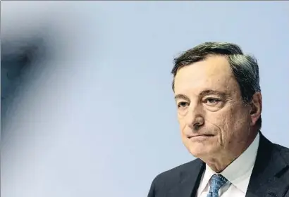  ?? ALEX KRAUS / BLOOMBERG ?? El estancamie­nto compromete el plan de retirada de estímulos del presidente del BCE, Mario Draghi