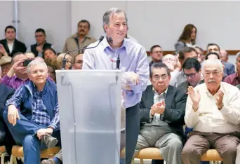  ??  ?? Por segunda ocasión, José Antonio Meade visitó Sonora como precandida­to presidenci­al de la coalición PRI-PVEM-Panal, para reunirse con militantes del tricolor.