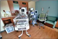  ?? ARNOLD GOLD/ HEARST CONNECTICU­T MEDIA ?? One of the new Newborn Intensive Care Unit rooms at Yale New Haven Children’s Hospital in 2018.